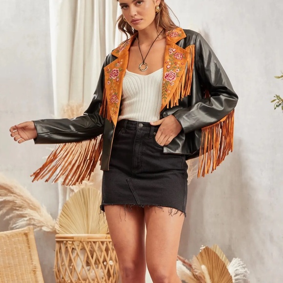 NWT Western Faux Leather Fringe Jacket - Picture 5 of 6